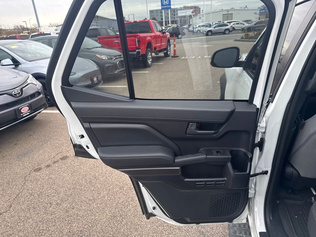 2025 Toyota 4Runner TRD Off-Road - Photo 35