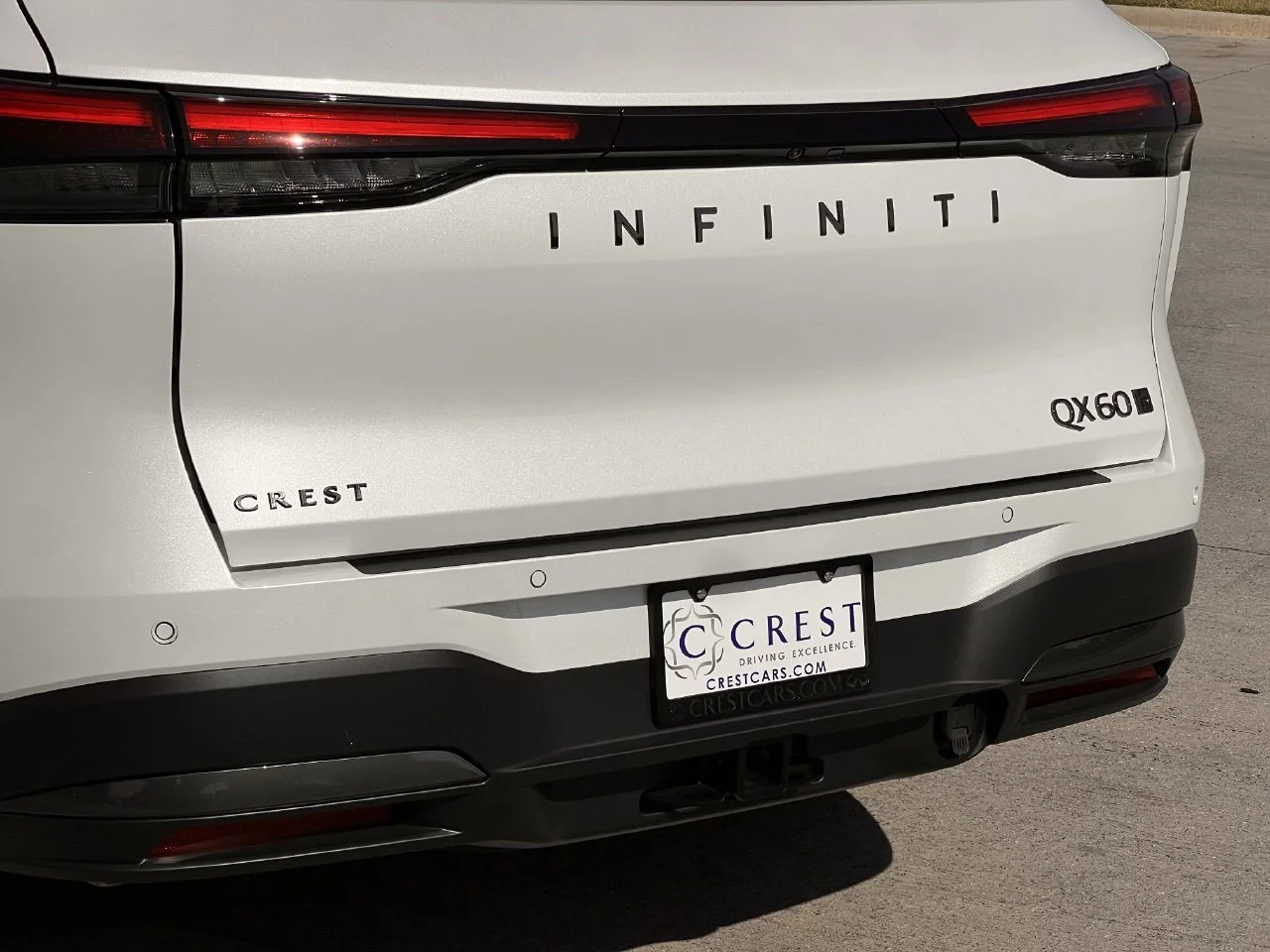 New 2027 2T RAD WHT INFINITI Autograph AWD image 27
