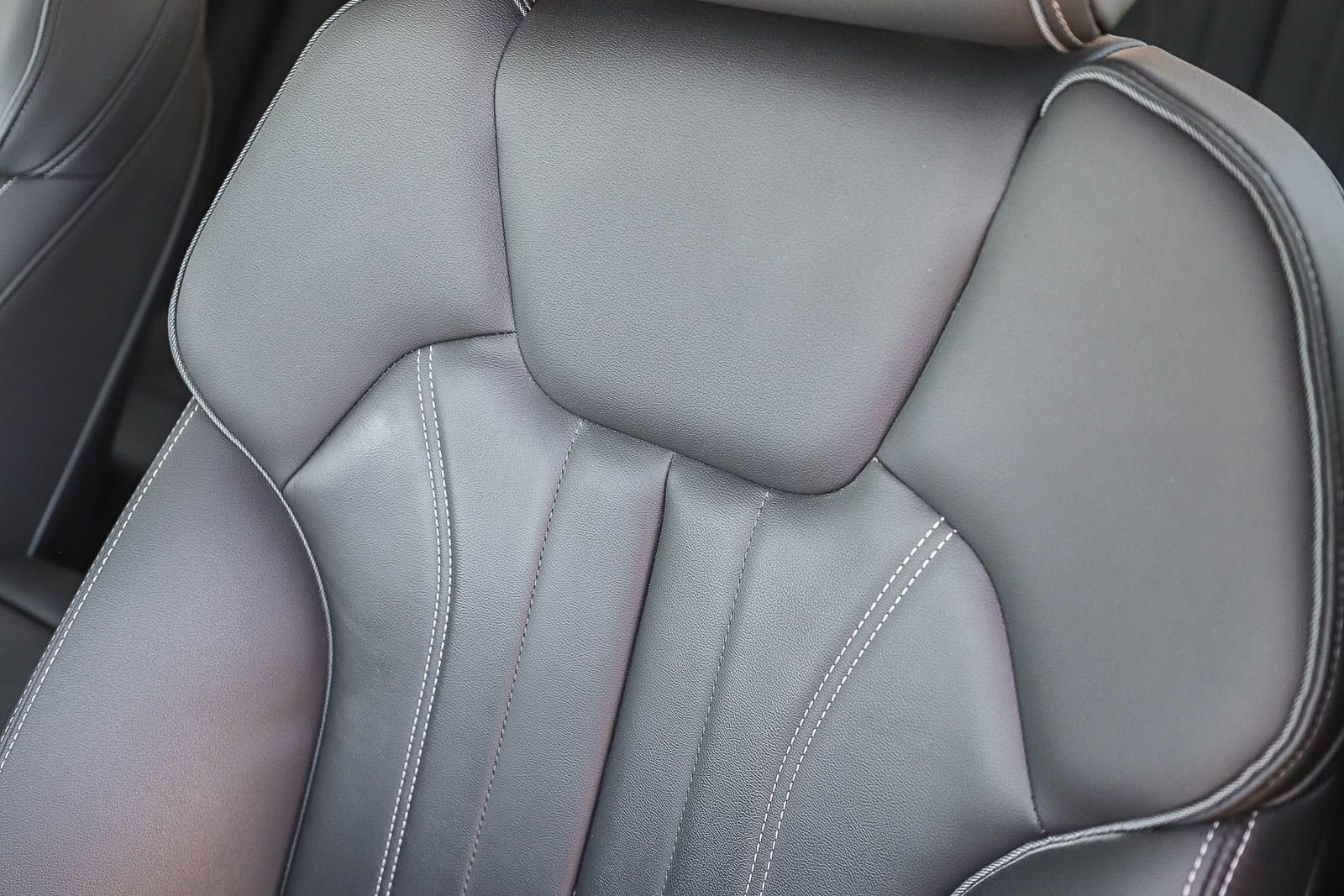 Used 2022 Silver Audi  image 24