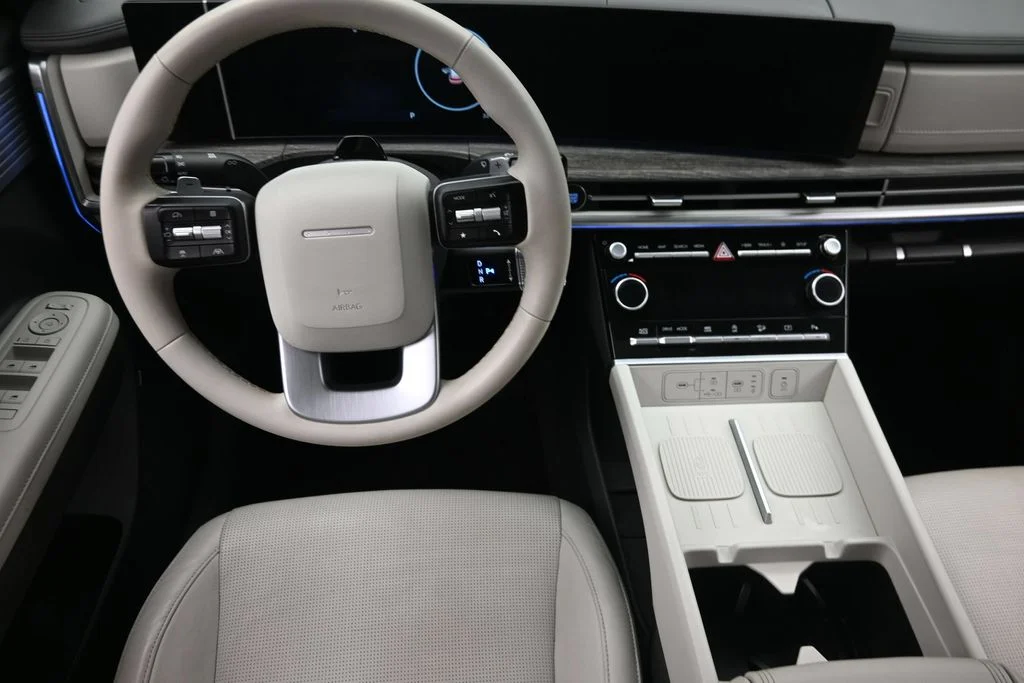 Used 2024 Black Hyundai Limited image 15