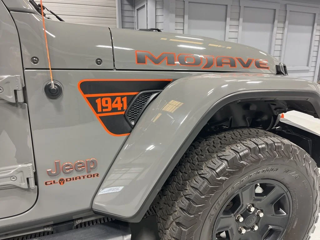 Used 2021 Sting-Gray Clearcoat Jeep Mojave image 40