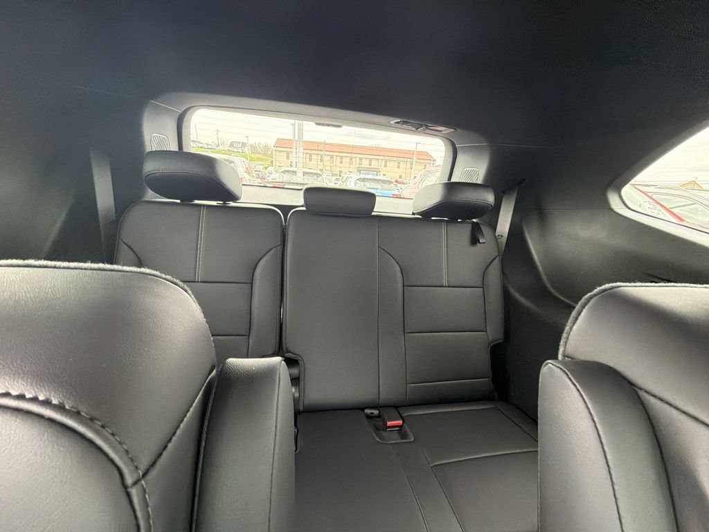 New 2026 Crystal Metallic GMC Elevation image 29