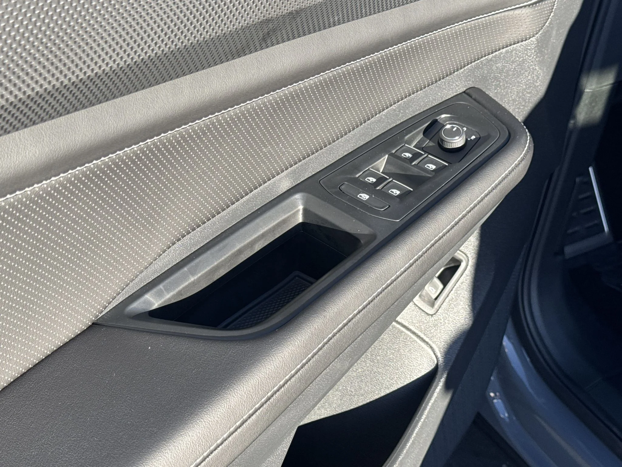 New 2026 Pure Gray Volkswagen 2.0T SEL R-Line Black image 12