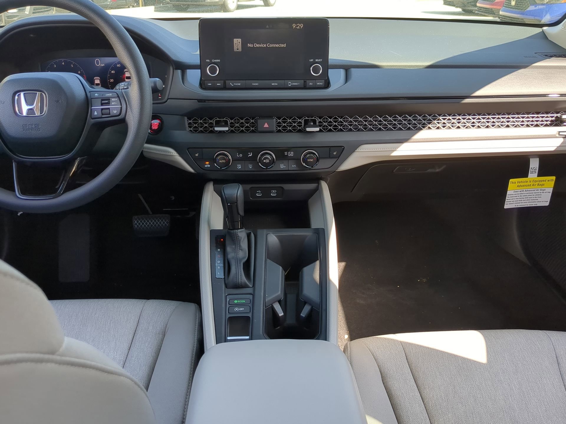 2025 Honda Accord SE - Photo 16