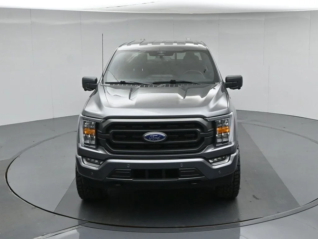Used 2023 Gray Ford XLT image 40