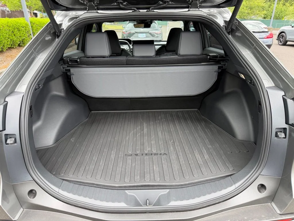 Used 2026 Carbon Subaru Premium image 11