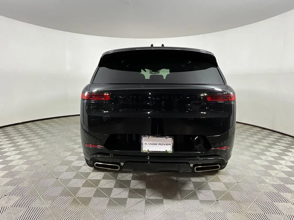New 2026 Santorini Black Land Rover Dynamic SE image 7