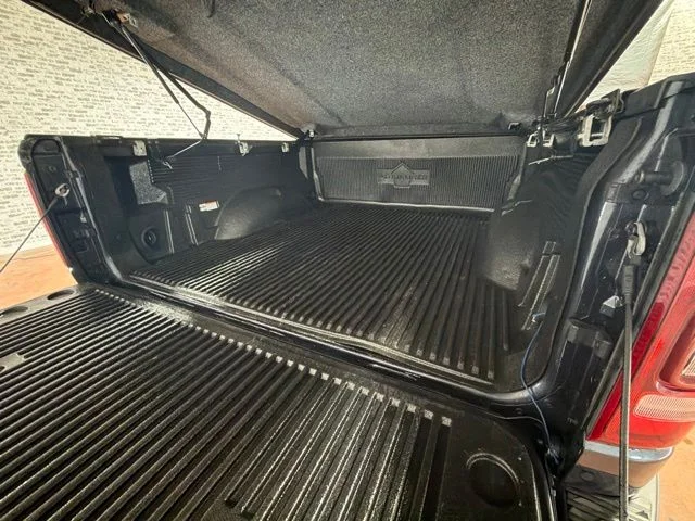 Used 2020 Maximum Steel Metallic Clearcoat Ram Laramie image 14