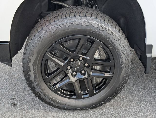 New 2026 Summit White Chevrolet LT Trail Boss image 13