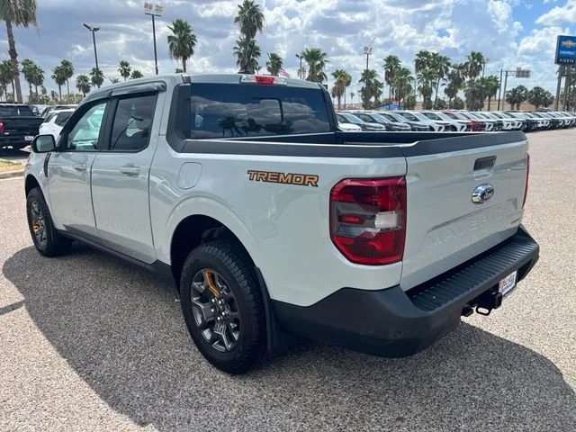 Used 2024 Green Ford Lariat image 5