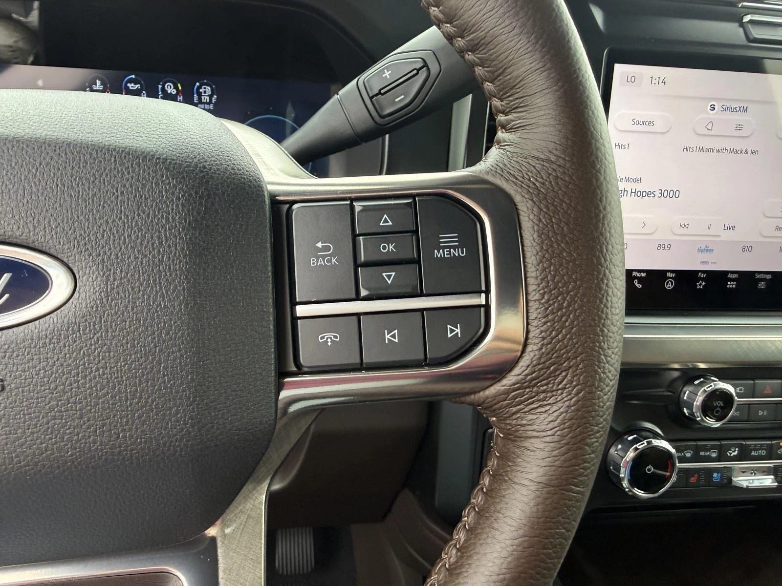 New 2026 Glacier Gray Metallic Tri-Coat Ford F-250® King Ranch® image 19