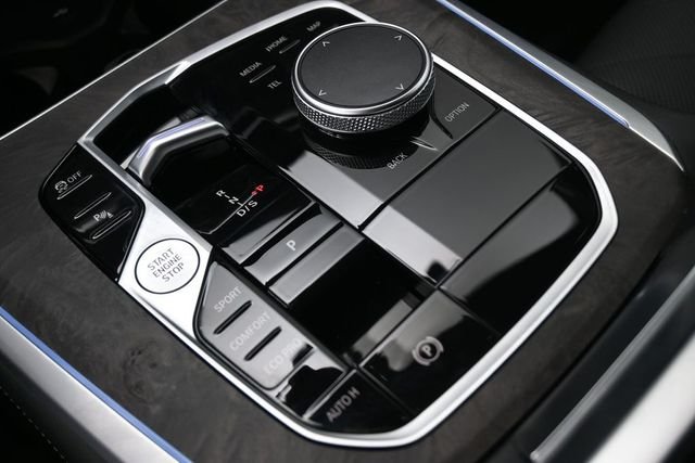 Used 2025 Gray BMW sDrive40i image 3
