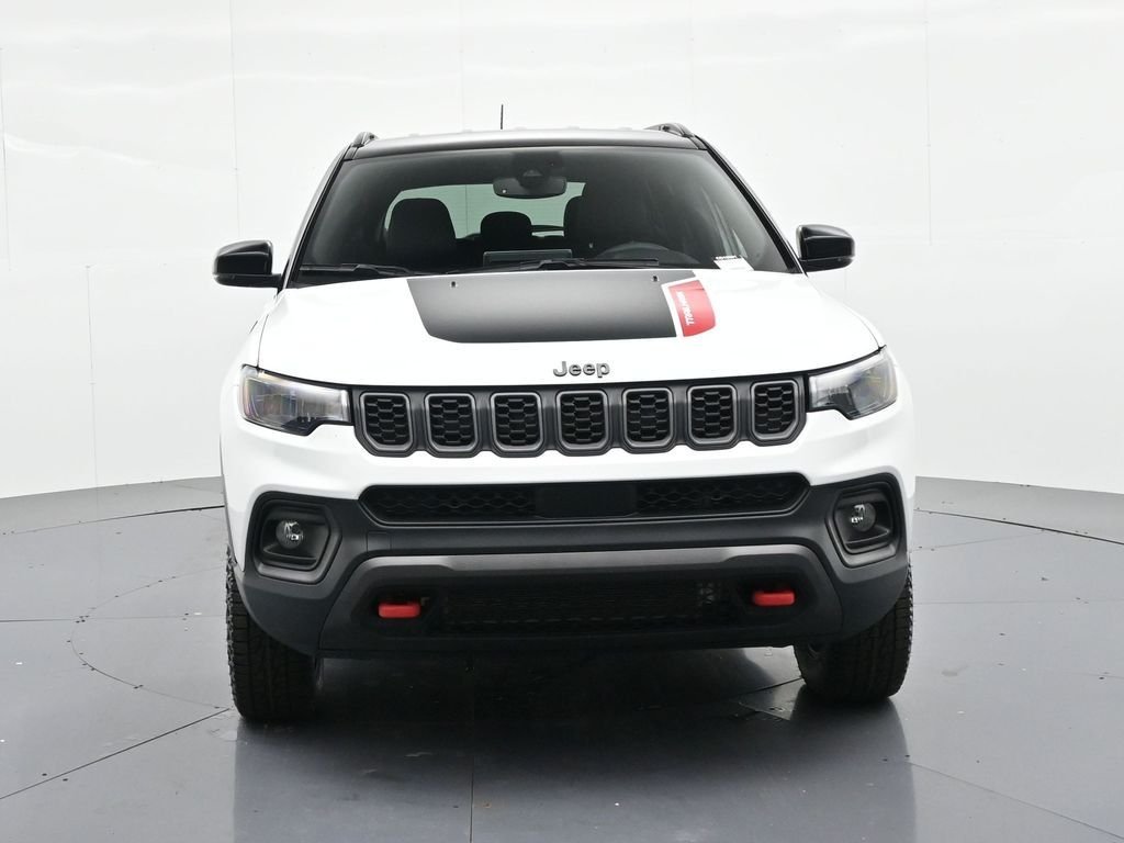 2025 Jeep Compass Trailhawk - Photo 2