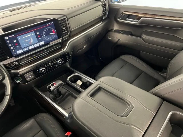 Used 2022 Blue Metallic GMC Elevation image 32