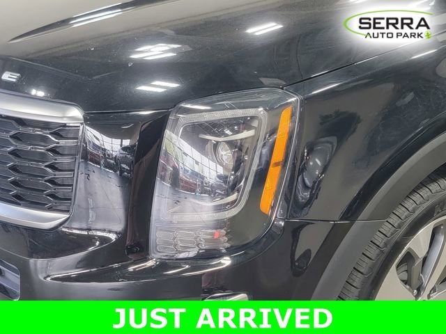 Used 2022 Black Kia S image 8