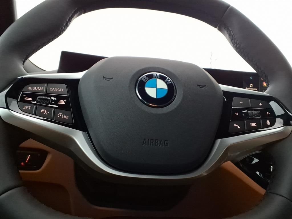New 2026 Mineral White Metallic BMW 330i xDrive image 18