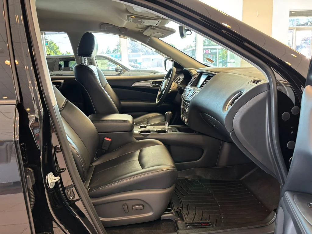 Used 2019 Black Nissan SL image 24