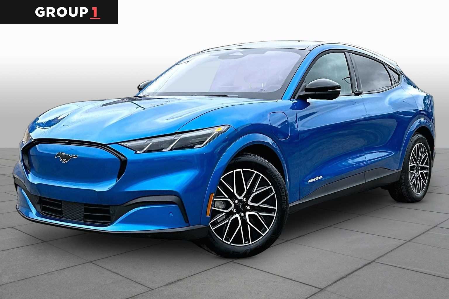 2025 Ford Mustang-Mach-e Premium's photo