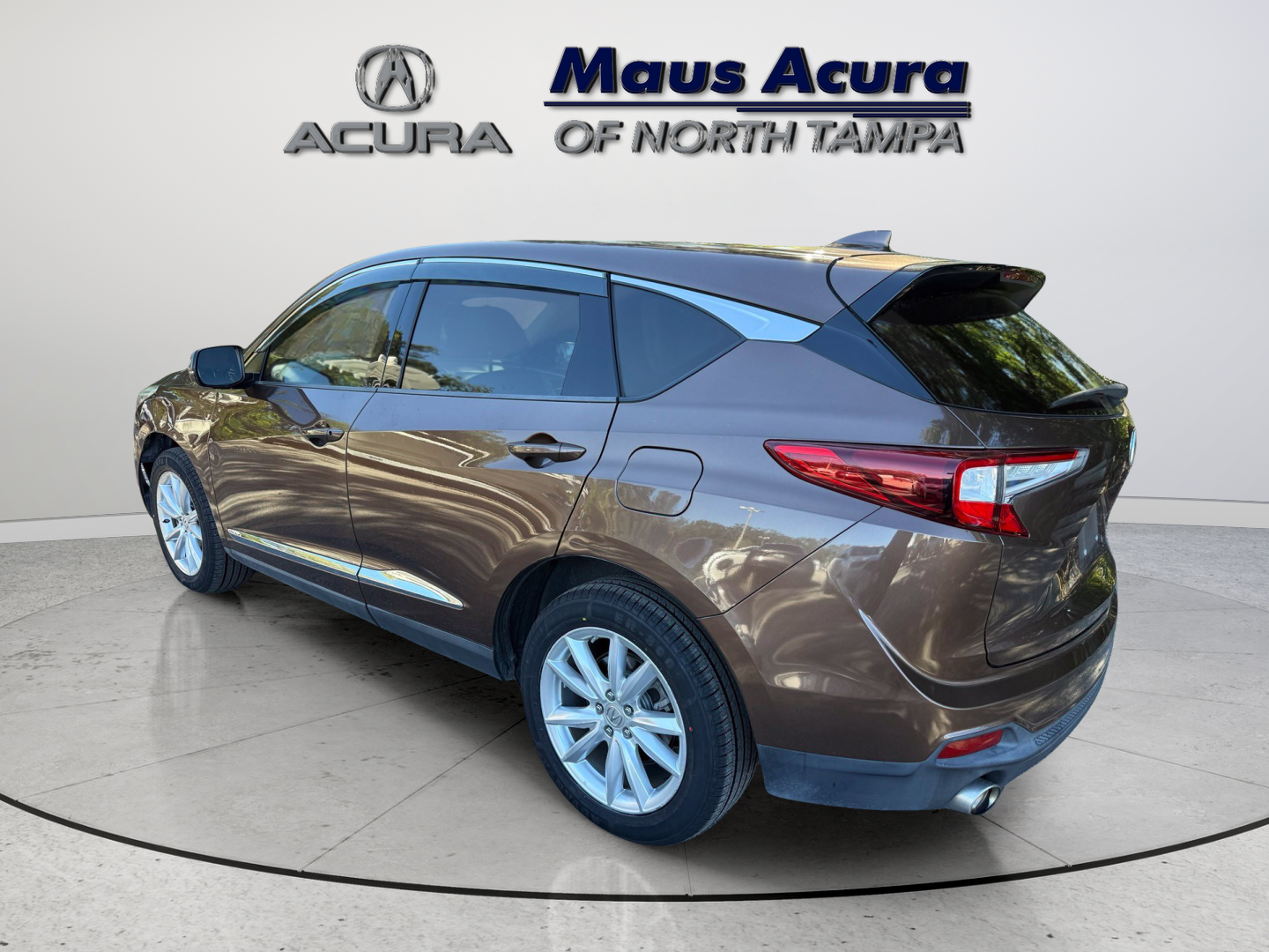 Used 2019 Canyon Bronze Metallic Acura Base image 3