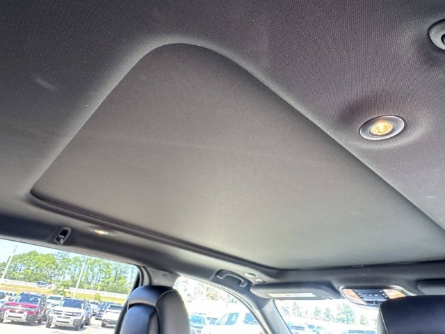 Used 2019 Gray Jeep Limited image 35