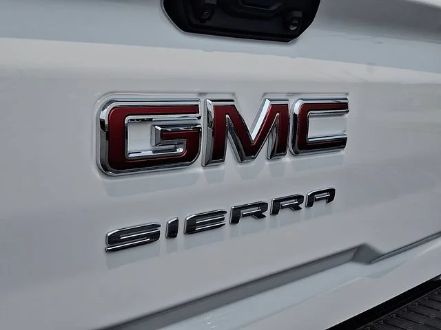 New 2026 Summit White GMC Pro image 21