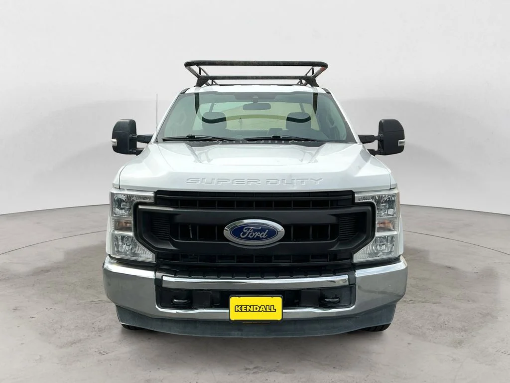 Used 2020 White Ford XL image 3