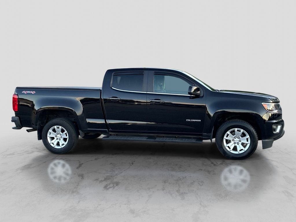 Used 2017 Black Chevrolet LT image 8