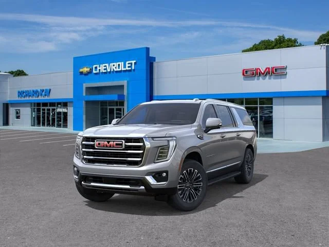 New 2026 Sterling Metallic GMC Elevation image 8