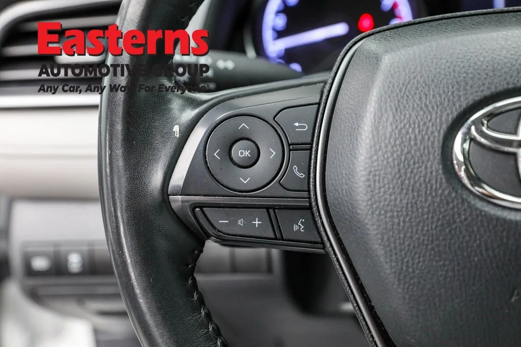 Used 2023 White Toyota SE image 15