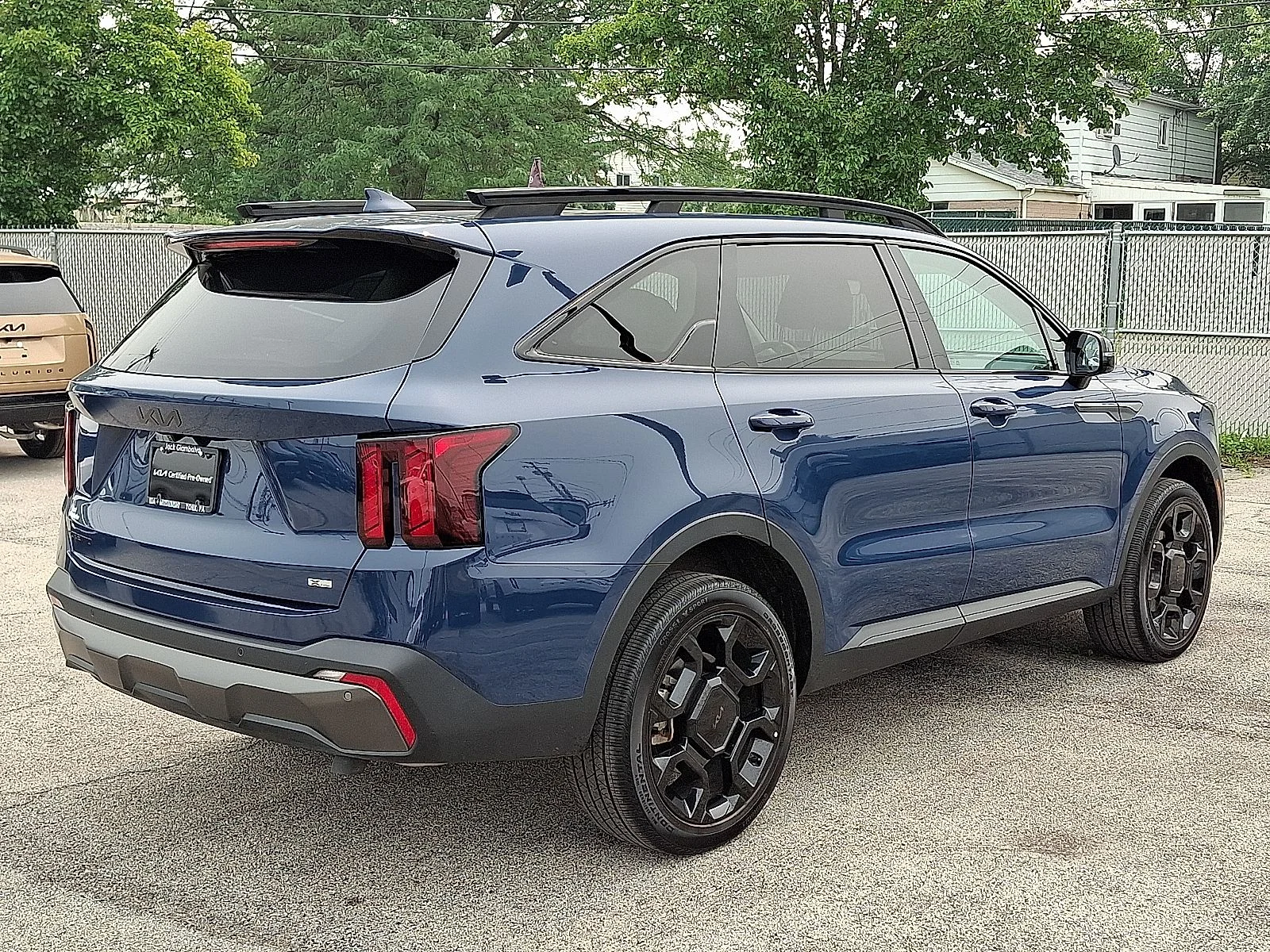 Certified Used 2025 Black Kia X-Line EX image 7