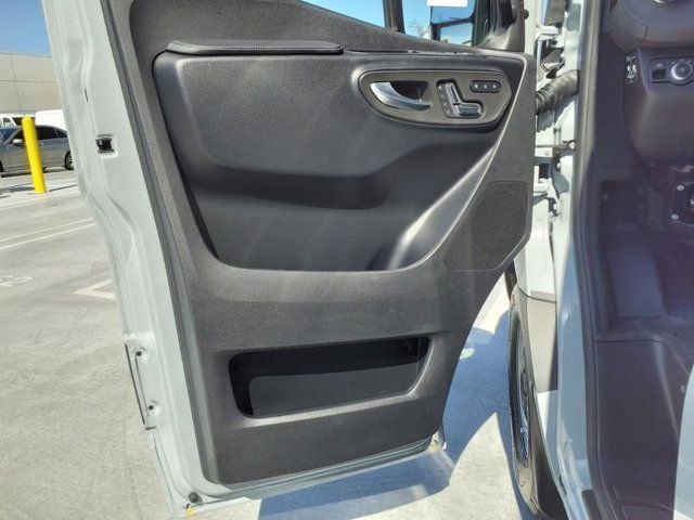 New 2024 Gray Mercedes-Benz Cargo 144 WB image 12