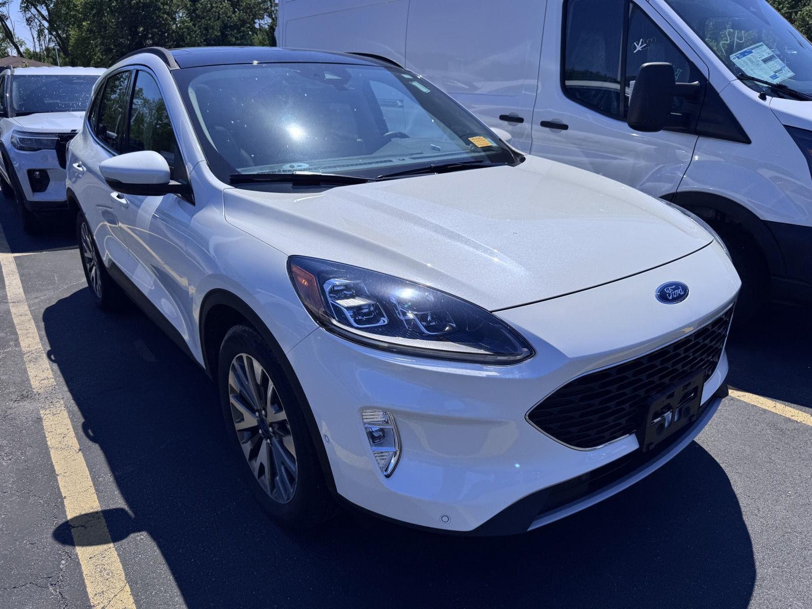 Used 2020 Star White Metallic Tri-Coat Ford Titanium image 3