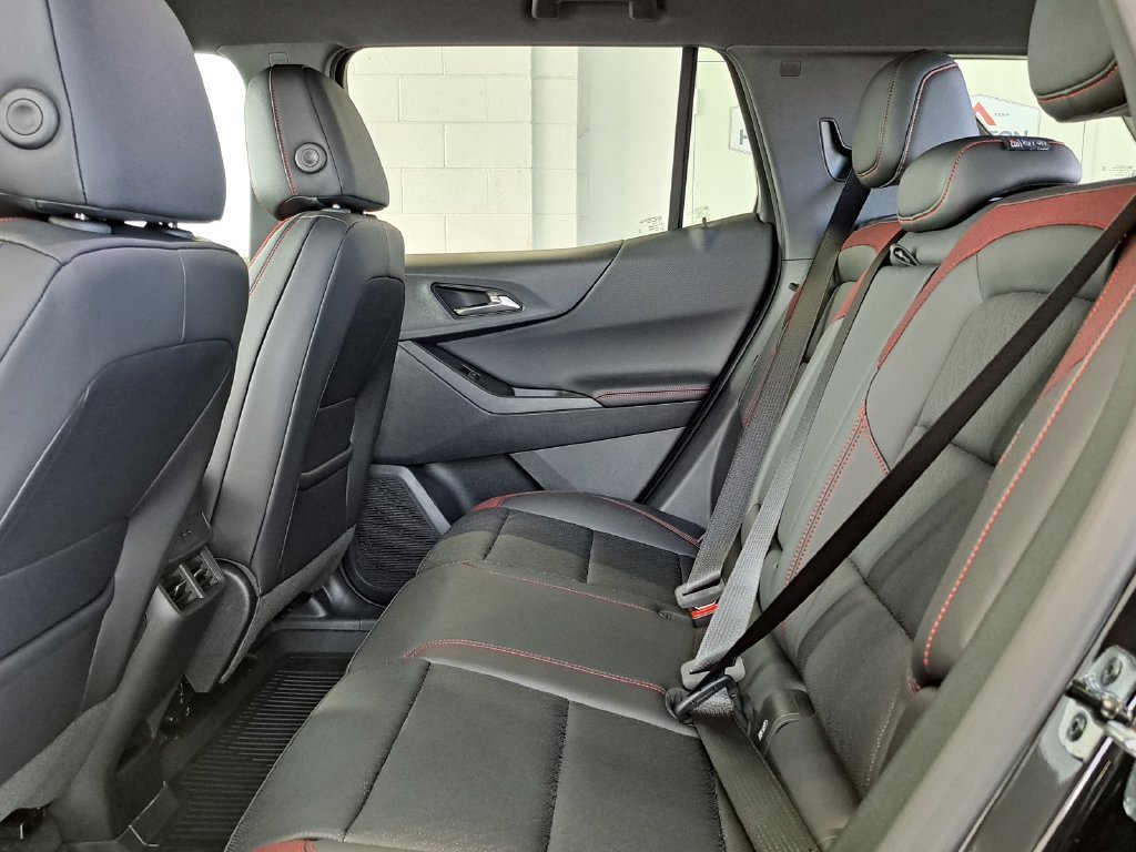 2027 Chevrolet Equinox RS SUV Slide 12