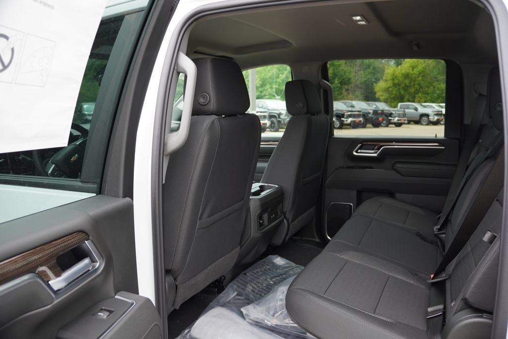 2026 Chevrolet Silverado 3500 HD LT - Photo 11