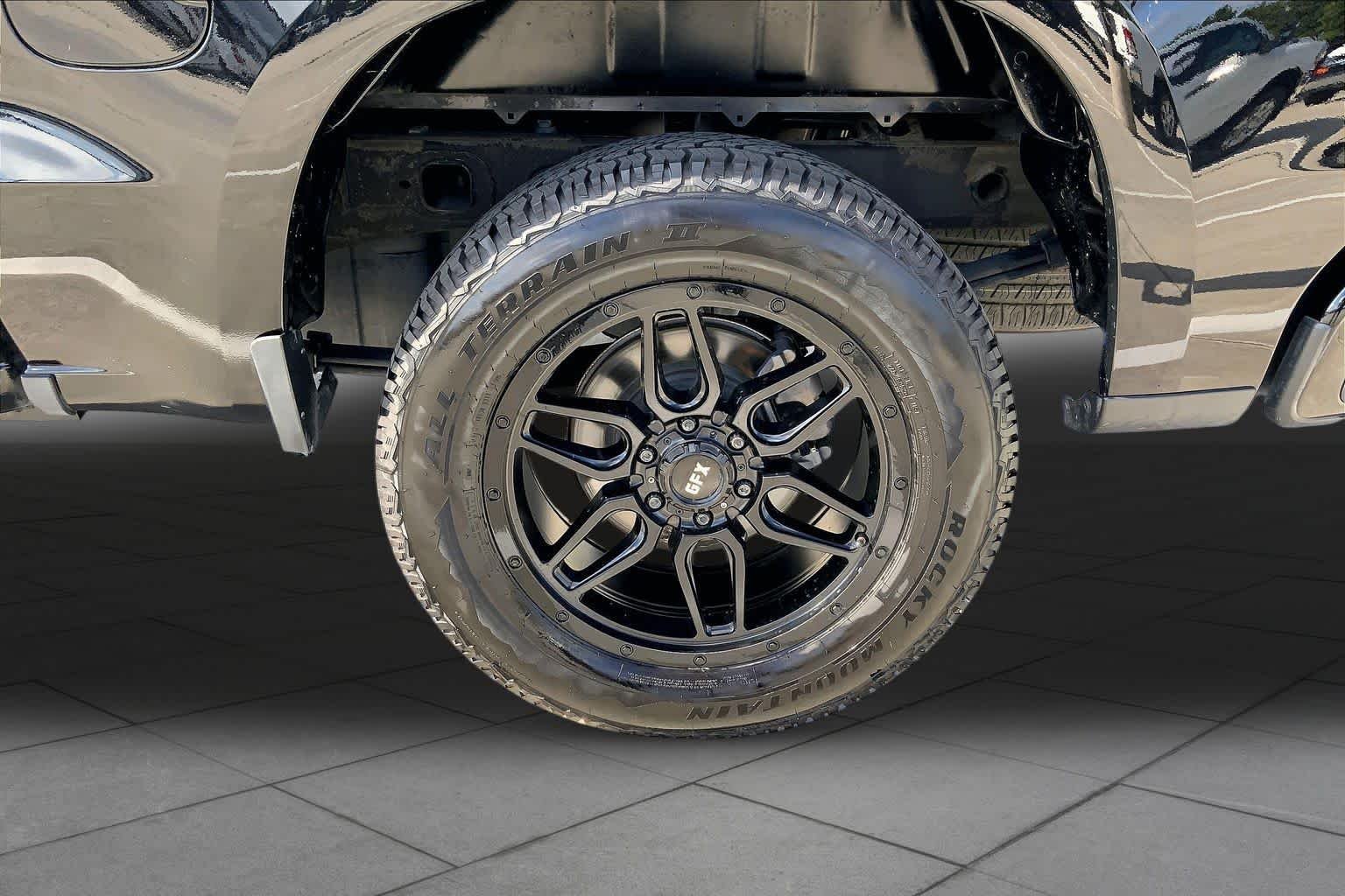 Used 2021 Black Chevrolet Custom image 11