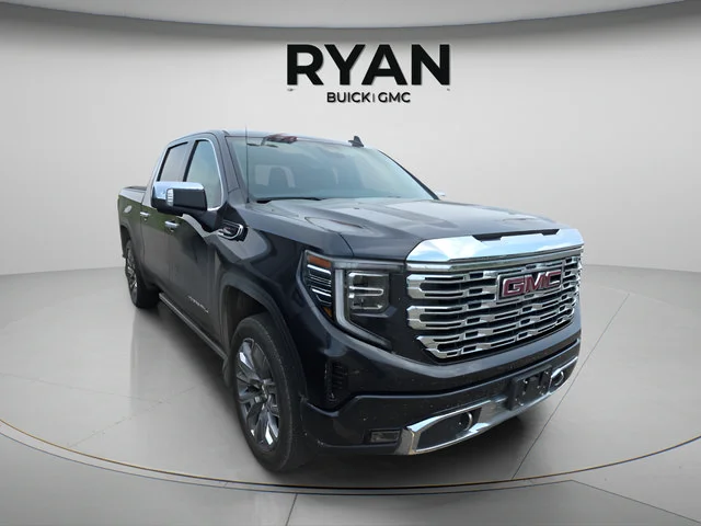 2024 GMC Sierra 4WD Crew Cab Short Box Denali's photo