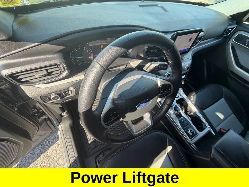 Used 2023 Gray Ford XLT image 12