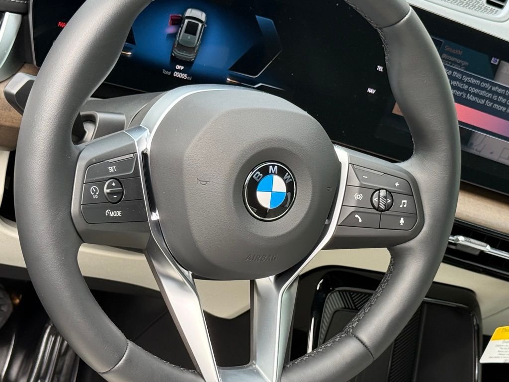 New 2026 Cape York Green Metallic BMW xDrive28i image 13