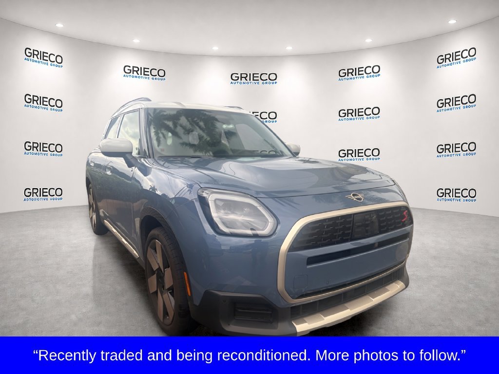 Used 2026 Blue MINI Signature Plus image 1