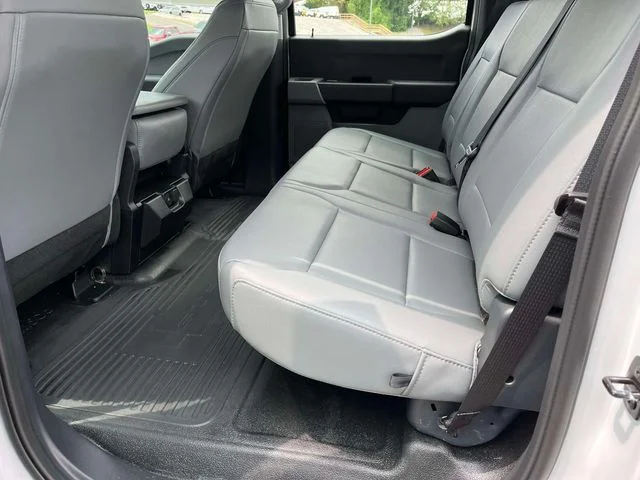 New 2026 Oxford White Ford F-250® XL image 21