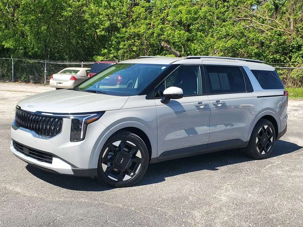 2026 Kia Sedona EX's photo