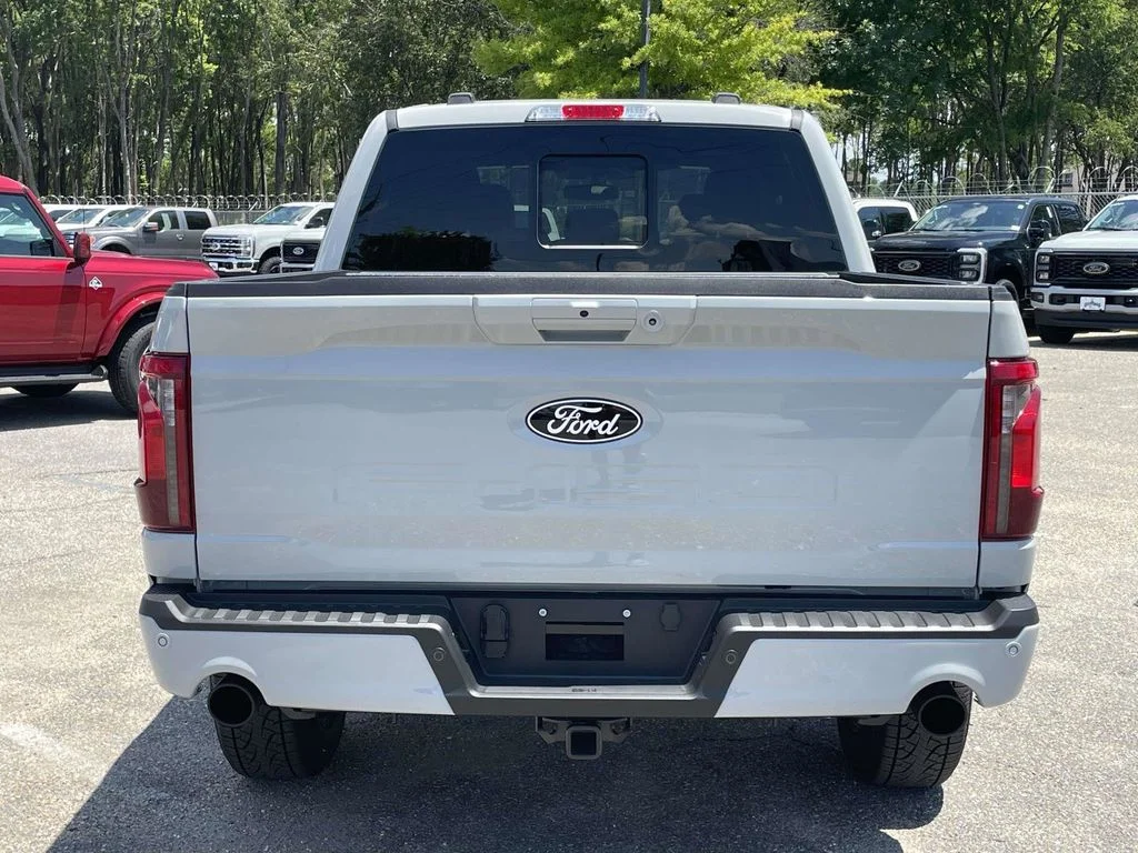 New 2026 White Ford XLT image 4
