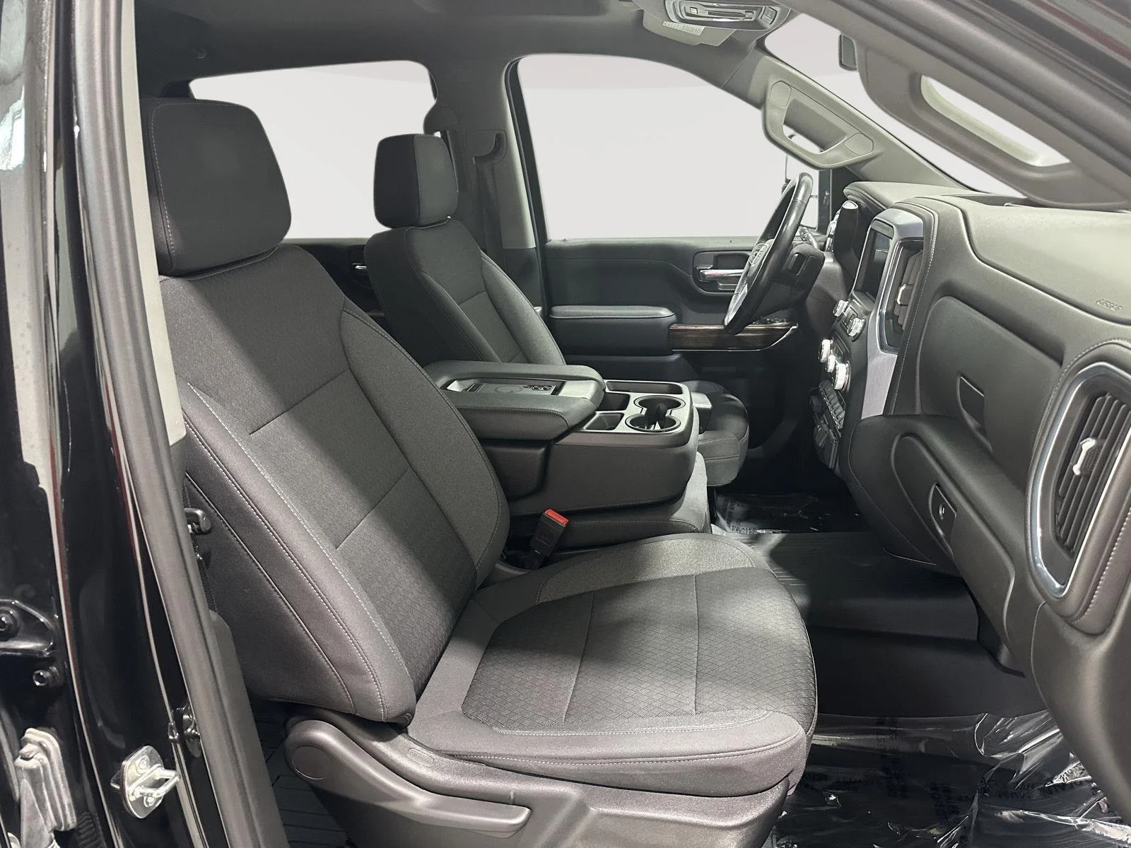 Used 2022 EBONY TWILIGHT METALLIC GMC SLE image 26