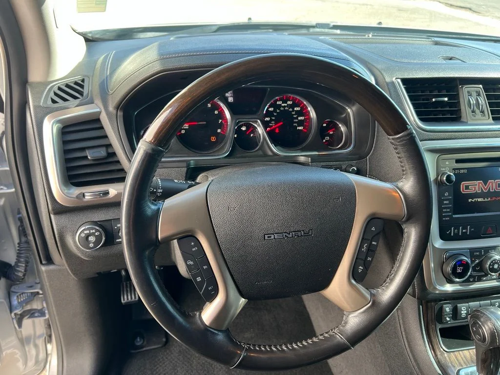 2016 GMC Acadia Denali - Photo 12