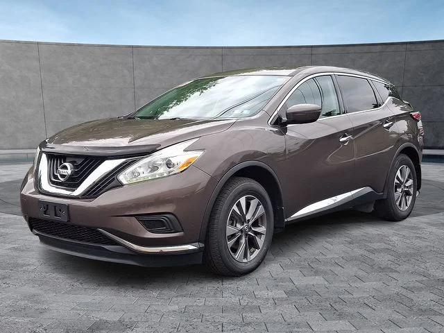 Used 2016 Brown Nissan S image 5