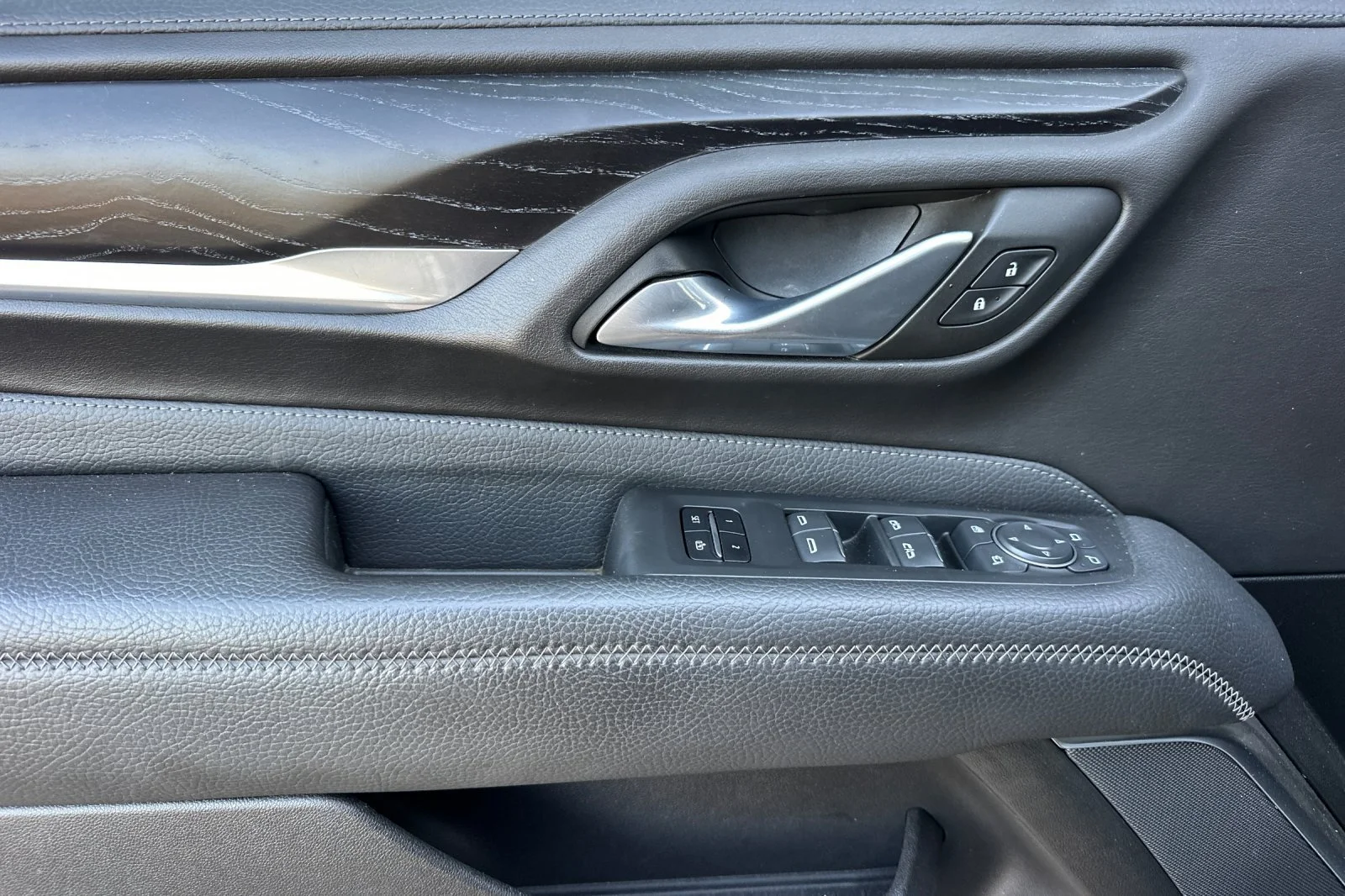 Used 2021 SATIN STEEL METALLIC GMC Denali image 11