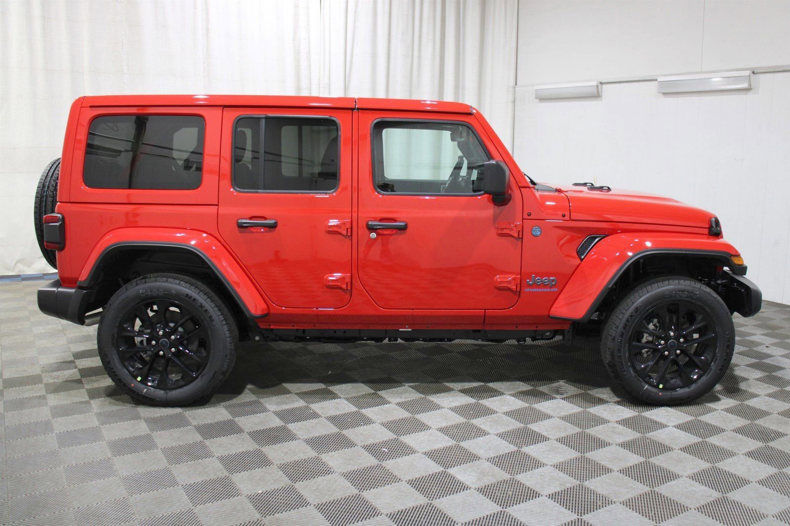 2025 Jeep Wrangler 4xe Sahara 4XE - Photo 31