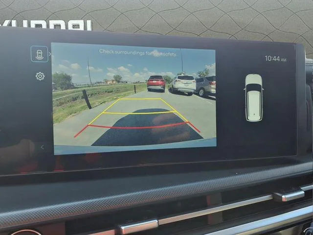 New 2026 White Hyundai SE image 21