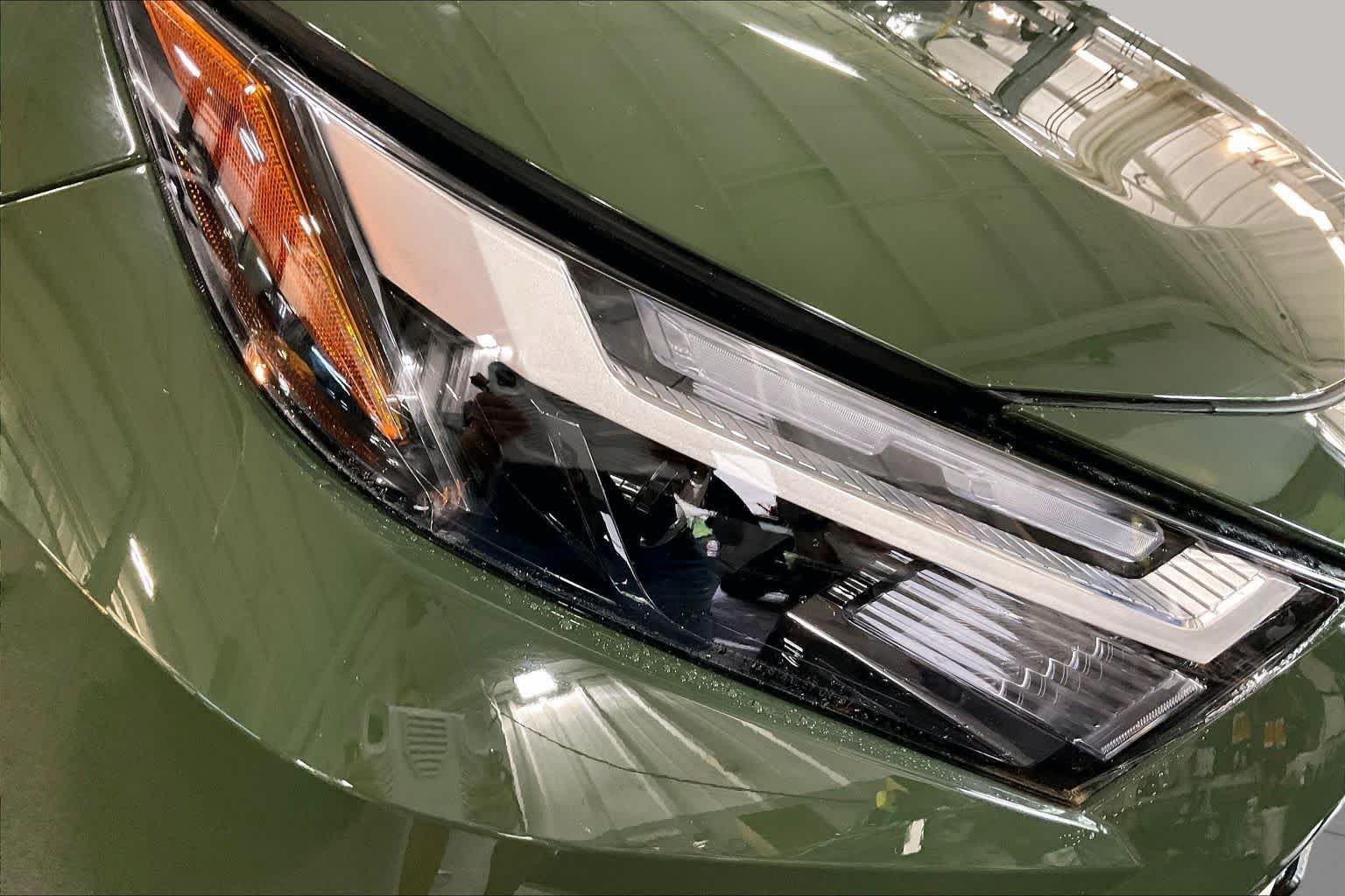 Used 2025 Army Green/Midnight Black Metallic Toyota Hybrid Woodland image 27