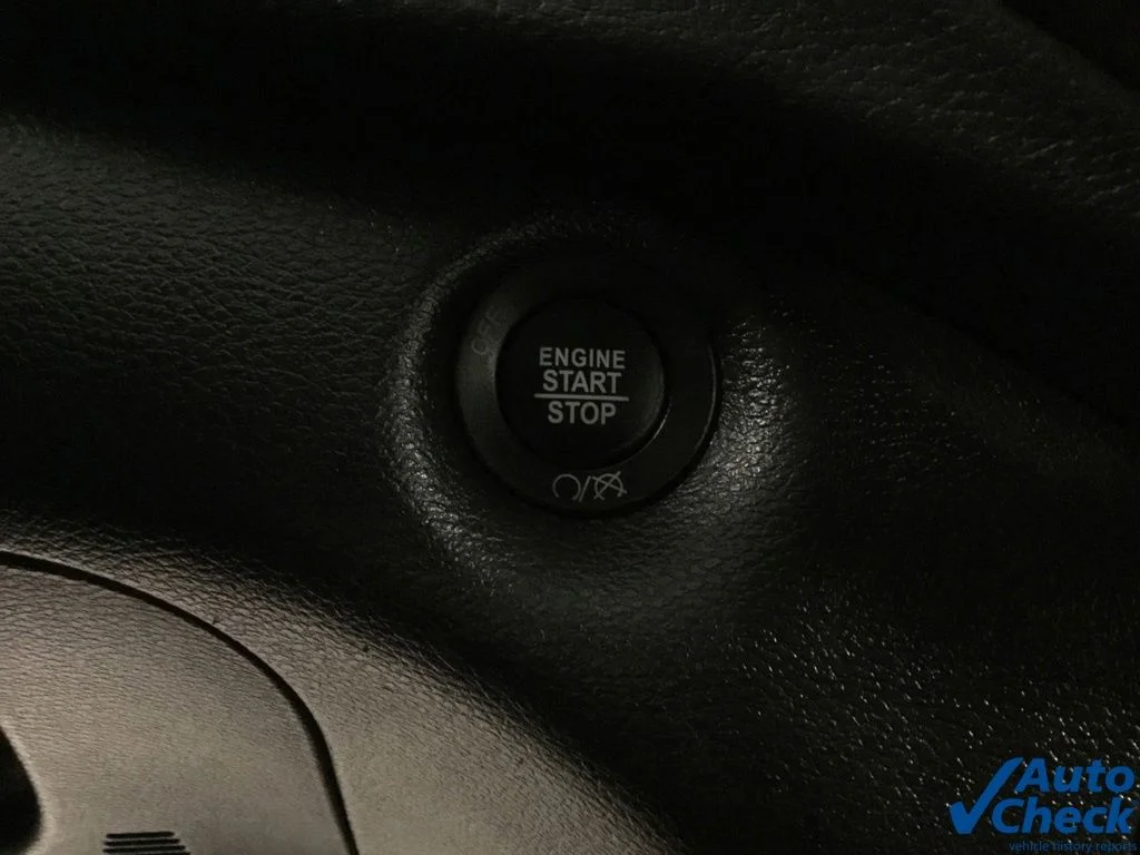 Used 2019 Blue Jeep Limited image 47